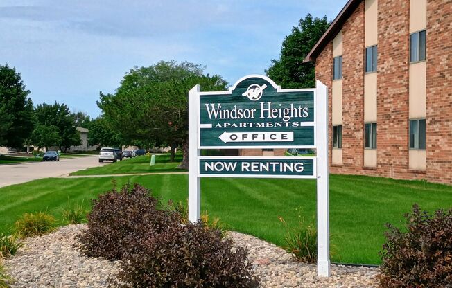2 beds, 1 bath, 824 sqft, $1,029, Unit 1398-04