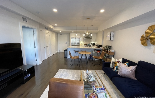 1 bed, 1 bath, 745 sqft, $3,400, Unit 202