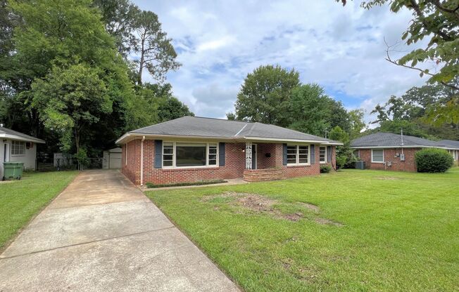 LOVELY Location! 3 Bedroom / 1 Bathroom Home in Montgomery!