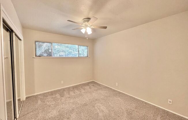 1 bed, 1 bath, $1,495, Unit R