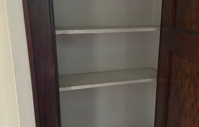 1 bed, 1 bath, $895, Unit Apt 21