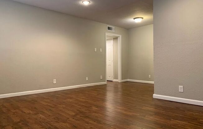 1 bed, 1 bath, 650 sqft, $995, Unit 106