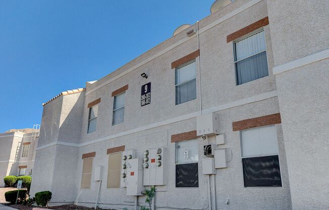 CHARMING 3BEDROOM CONDO IN 89156