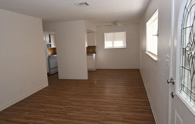 2 Bedroom Apartment - Downtown Las Vegas - 2301 Stewart Ave