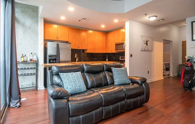 1 bed, 1 bath, $1,750, Unit Unit # 609