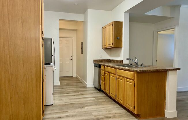 2 beds, 2 baths, $2,300, Unit # # 2313 501 GIBSON 2313