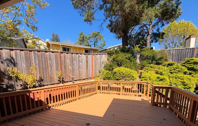 3 beds, 2.5 baths, $6,895