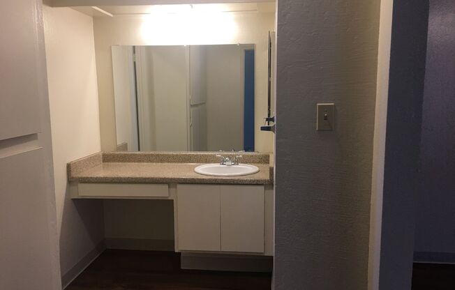 1 bed, 1 bath, 615 sqft, $2,200, Unit 22