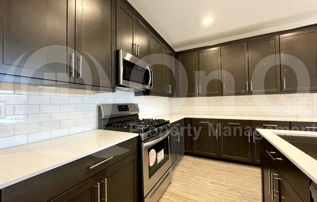 5945 N 89 DR