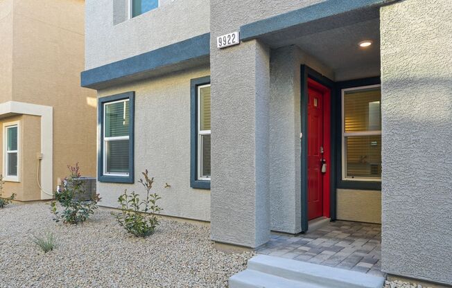 SW!! Southern Highlands!!! Brand New Never Lived in Townhouse!!! Gated!!! 2 Car Garage, All Appliances!!!  TankLess Water Heater!!