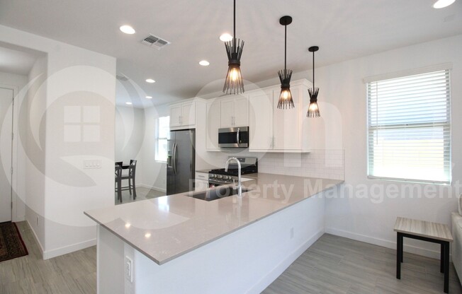 8908 W BETHANY HTS DR