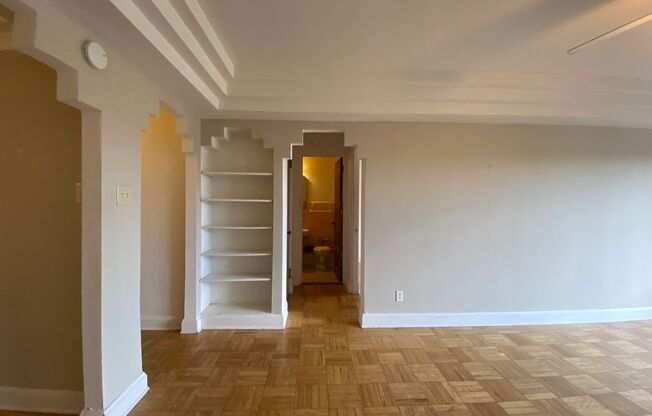 1 bed, 1 bath, $1,095, Unit 503