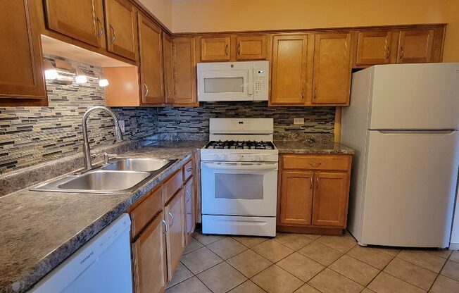 1732 HARROW CT