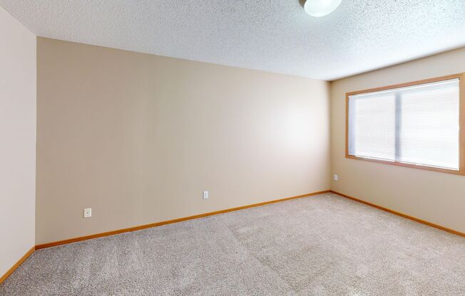 2 beds, 1 bath, 1,088 sqft, $1,195, Unit 3101-214