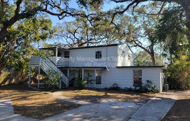 643 WISTERIA CT