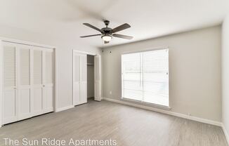 6608 - 6612 South Freeway