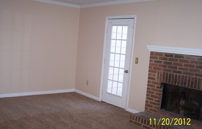 2 beds, 2.5 baths, $1,895, Unit Paces Ferry North