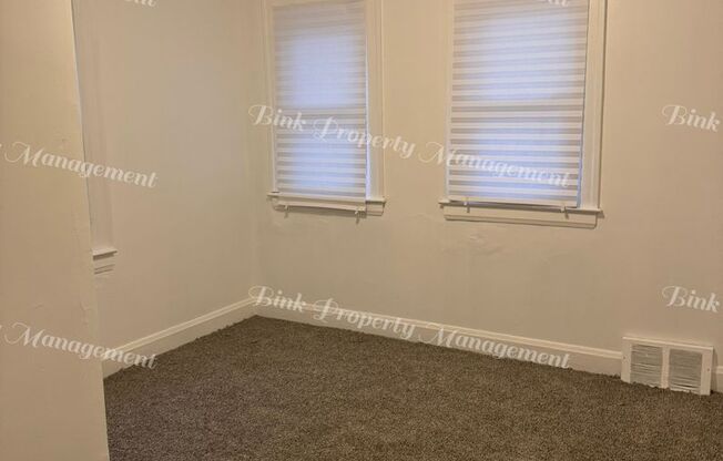 3 beds, 1 bath, $1,250