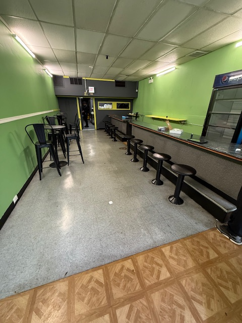 522 524 E 79 ST