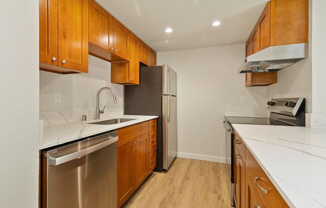 1 bed, 1 bath, 570 sqft, $2,350, Unit 42
