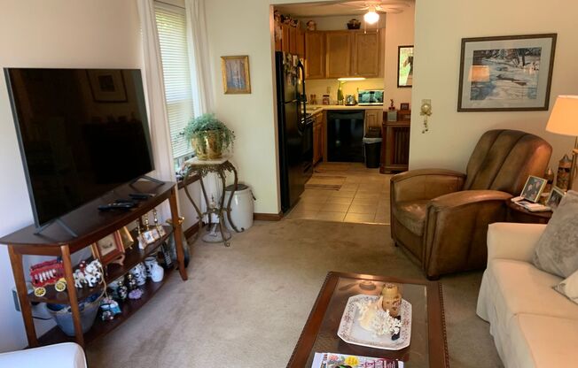 2 beds, 2 baths, 1,070 sqft, $2,600, Unit 8-8A