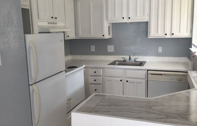 1 bed, 1 bath, 470 sqft, $749, Unit 304