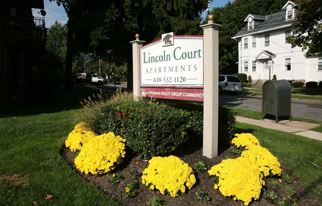 Lincoln Court Apartments