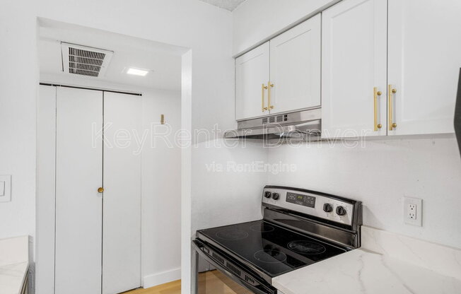 1 bed, 1 bath, 763 sqft, $1,000, Unit Apartment A5-303
