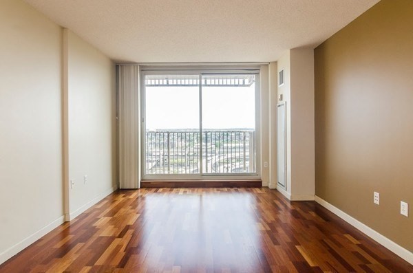1 bed, 1 bath, 663 sqft, $3,200, Unit 2128