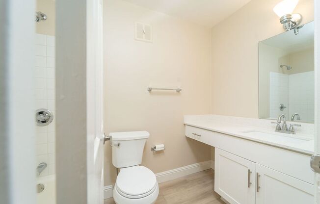 1 bed, 1 bath, 640 sqft, $2,095, Unit 213
