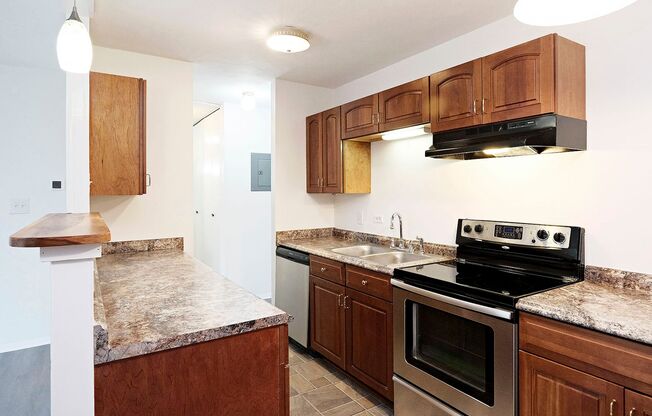 2 beds, 2 baths, $1,650, Unit # 302