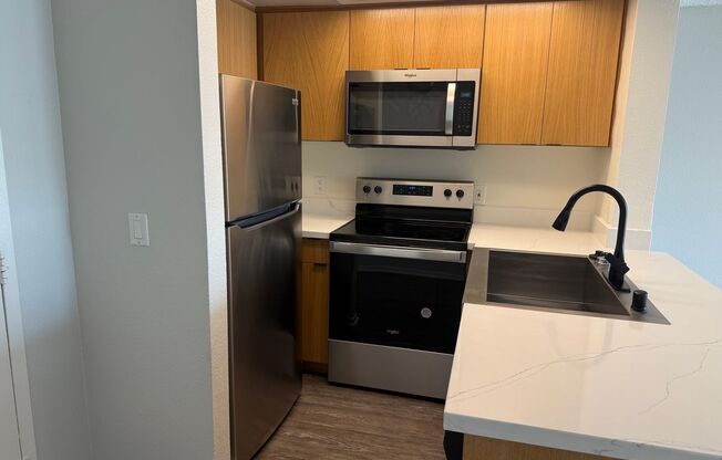 1 bed, 1 bath, 671 sqft, $2,435, Unit 486