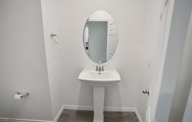 3 beds, 2.5 baths, $2,150, Unit # 87