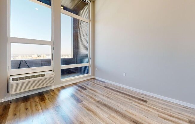 1 bed, 1 bath, 670 sqft, $2,100, Unit PH-1