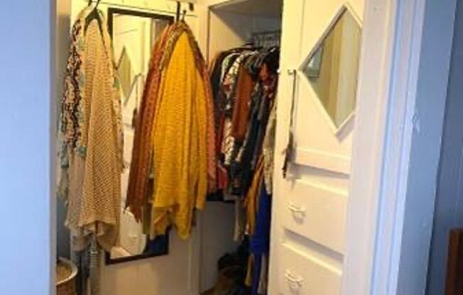 Studio, 1 bath, 500 sqft, $1,395, Unit 873-9