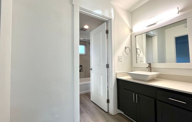 1 bed, 1 bath, 550 sqft, $1,315, Unit 65