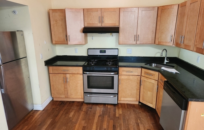 1 bed, 1 bath, 560 sqft, $2,000, Unit 1