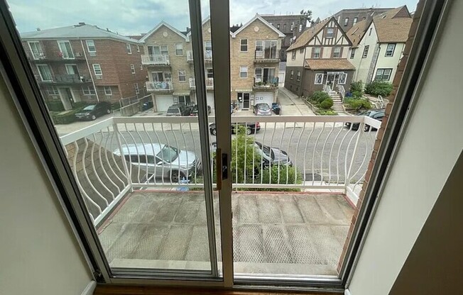 36 33 169 ST