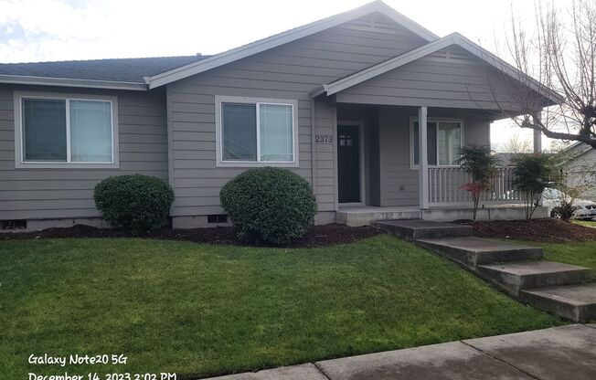 1/2 off 1st months RENT, Home in N/W Medford 3 Bedrooms 2 Bathroom Family Home