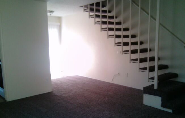 HASTI ACRES DRIVE 1818 A-D
