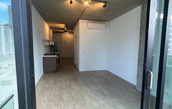 Studio, 1 bath, 382 sqft, $2,295, Unit 603