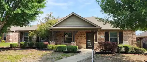 218 REGAL CT