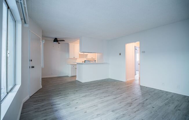 2 beds, 2 baths, 900 sqft, $2,395, Unit 10