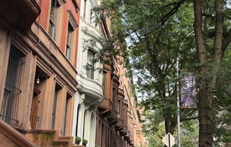 45 W 89 ST
