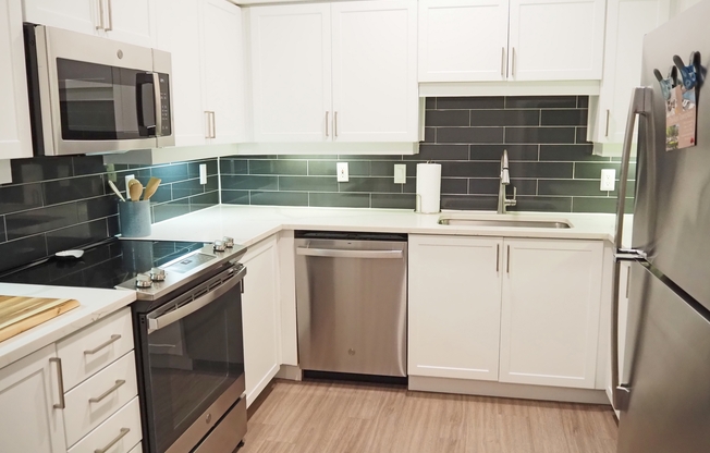 2 beds, 2 baths, 1,317 sqft, $3,300