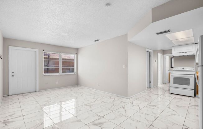 3656-3658-3660 Seminole Ave