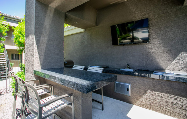 Poolside BBQ at Apartments on Happy Valley Rd Phoenix