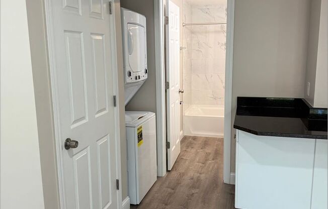 2 beds, 1 bath, 680 sqft, $2,325, Unit 23-28