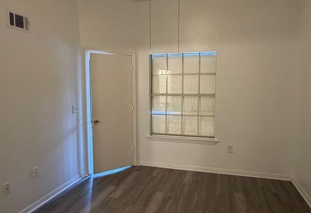 Beautiful 2-Bedroom, 2-Bath Condo in the Bella Vista Gated Community