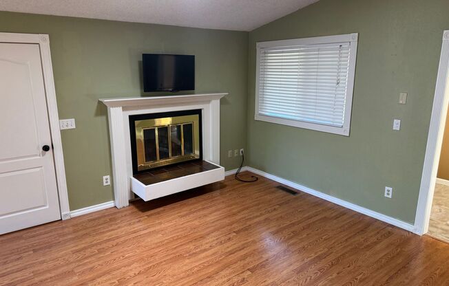 3 beds, 2 baths, $2,495